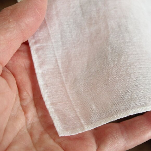 Vintage Handkerchief, White Linen with Pink and White Floral Embroidered Hankie - Picture 7 of 10